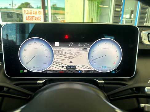 Used 2022 Mercedes-Benz S 580 4MATIC Sedan w/ AMG Line Package image 24