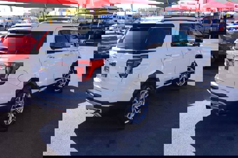 Used 2016 Ford Explorer Limited image 6
