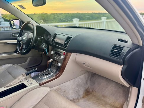Used 2007 Subaru Outback 3.0R L.L. Bean image 11