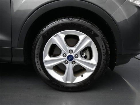 Used 2015 Ford Escape SE image 40