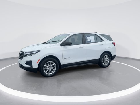 Used 2024 Chevrolet Equinox LS image 5