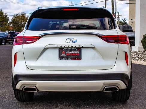 Used 2021 INFINITI QX50 Luxe w/ Appearance Package image 5