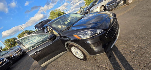Used 2020 Ford Escape SE image 16
