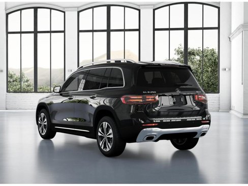 Used 2025 Mercedes-Benz GLB 250 4MATIC image 12