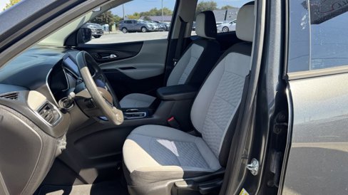 Used 2018 Chevrolet Equinox LS image 16