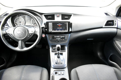 Used 2019 Nissan Sentra SR image 11