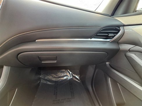 Used 2020 Chevrolet Traverse LT w/ Driver Confidence II Package image 68