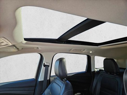 Used 2018 Ford Escape SEL image 15