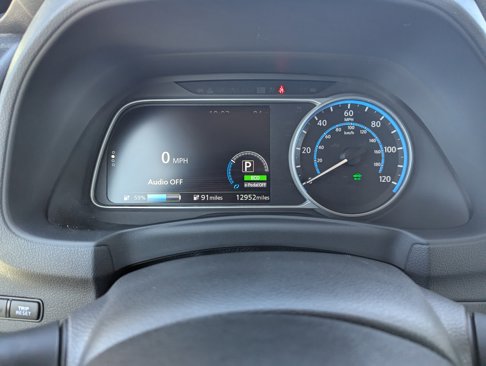 Used 2023 Nissan Leaf S image 30