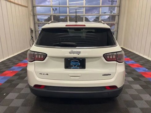 Used 2018 Jeep Compass Latitude w/ Cold Weather Group image 4
