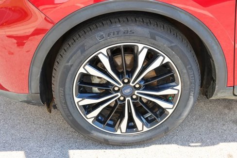 Used 2021 Ford Escape SE w/ SE Sport Appearance Package image 7
