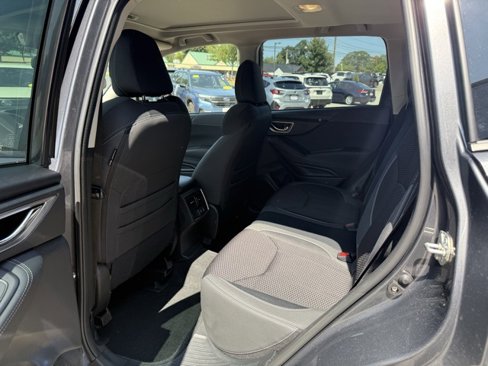 Used 2021 Subaru Forester Premium image 13
