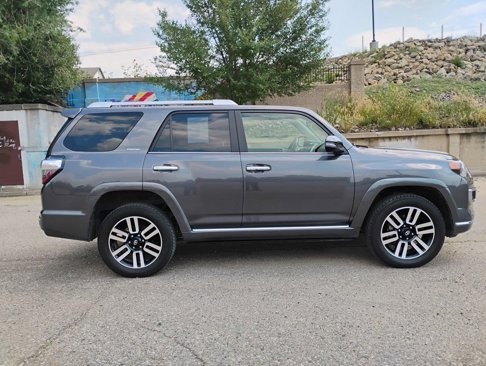Used 2023 Toyota 4Runner Limited image 4