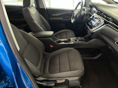 Used 2022 Chevrolet Bolt LT image 28