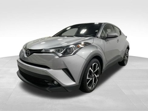 Used 2019 Toyota C-HR Limited image 4