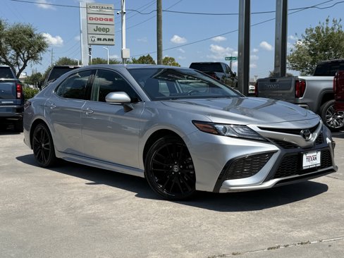 Used 2023 Toyota Camry XSE image 2