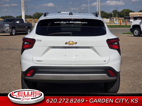 Used 2024 Chevrolet Trax LT image 6