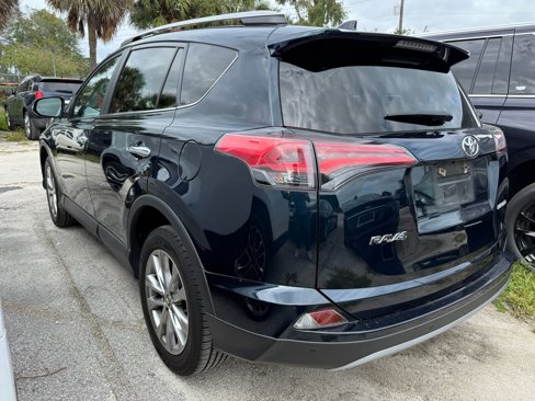 Used 2018 Toyota RAV4 Limited image 2