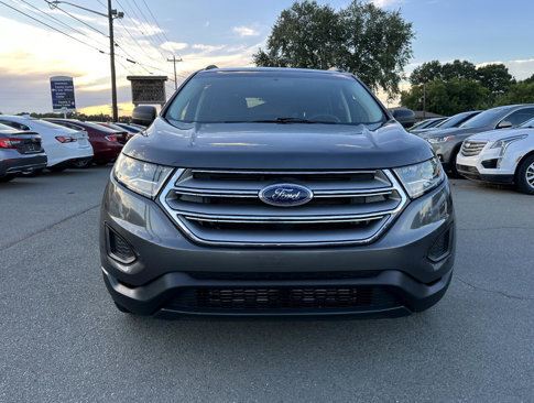 Used 2018 Ford Edge SE image 2