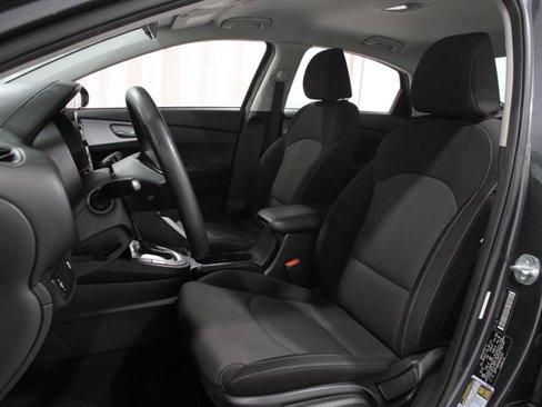 Used 2022 Kia Forte LXS image 5