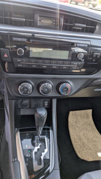 Used 2015 Toyota Corolla L image 30