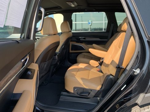 Used 2022 Kia Telluride SX w/ Towing Package image 12