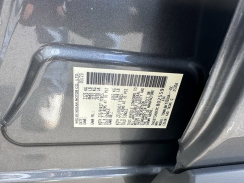 Used 2023 Nissan Rogue S image 33