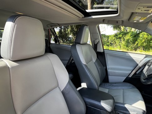 Used 2013 Toyota RAV4 Limited image 44
