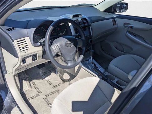 Used 2013 Toyota Corolla LE image 10
