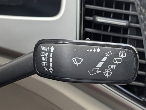 Used 2019 Volkswagen Atlas SEL R-Line image 32