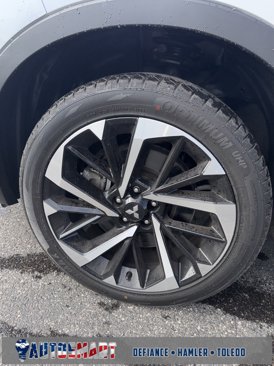 Used 2022 Mitsubishi Outlander SEL image 12