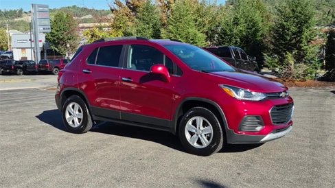 Used 2018 Chevrolet Trax LT w/ LT Convenience Package image 3