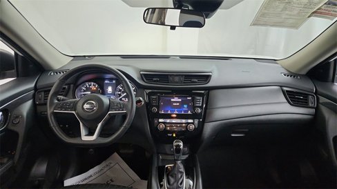Used 2019 Nissan Rogue SV image 17