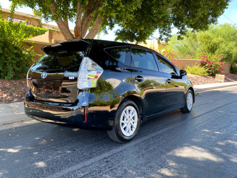 Used 2014 Toyota Prius V Three image 3