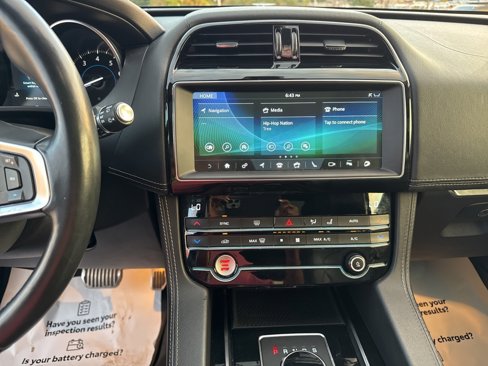Used 2020 Jaguar F-PACE S image 21
