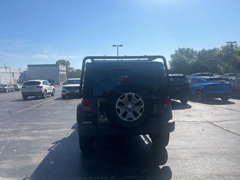 Used 2013 Jeep Wrangler Unlimited Rubicon w/ Connectivity Group image 6