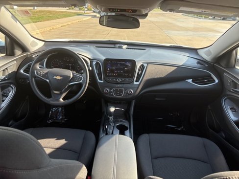 Used 2024 Chevrolet Malibu LT image 14