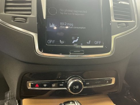 Used 2019 Volvo XC90 T6 Momentum w/ Advanced Package image 26