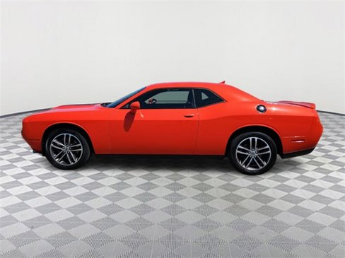 Used 2019 Dodge Challenger GT w/ Plus Package image 4