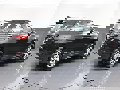 Certified 2022 Chevrolet Equinox LS w/ Driver Confidence II Package image 56