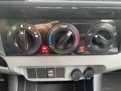 Used 2012 Toyota Tacoma TRD Off-Road image 22