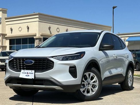 New 2025 Ford Escape Active image 2