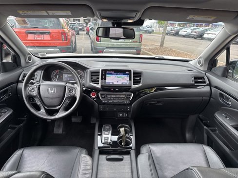 Used 2017 Honda Pilot Elite image 25