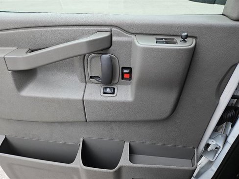 Used 2021 Chevrolet Express 2500 Extended w/ Driver Convenience Package image 12