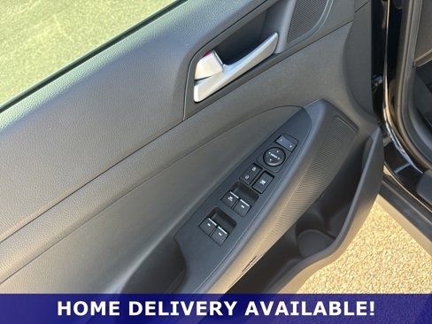 Used 2021 Hyundai Tucson Limited image 25