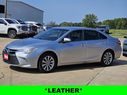 Used 2017 Toyota Camry XLE image 4