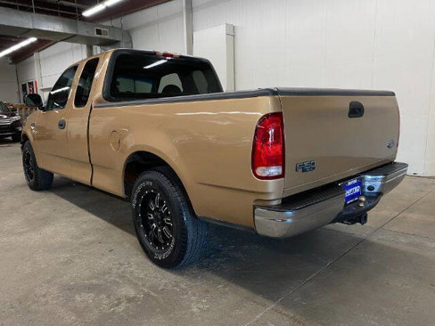 Used 2001 Ford F150 XLT image 3