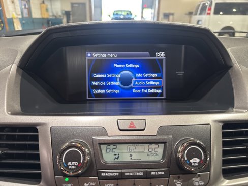 Used 2016 Honda Odyssey SE image 22