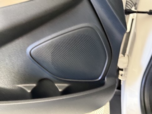 Certified 2018 Ford EcoSport SE image 16