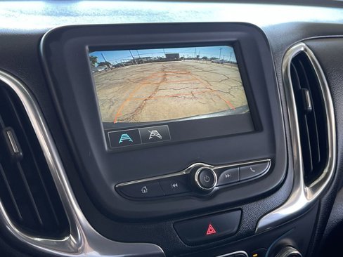Used 2018 Chevrolet Equinox LT image 14